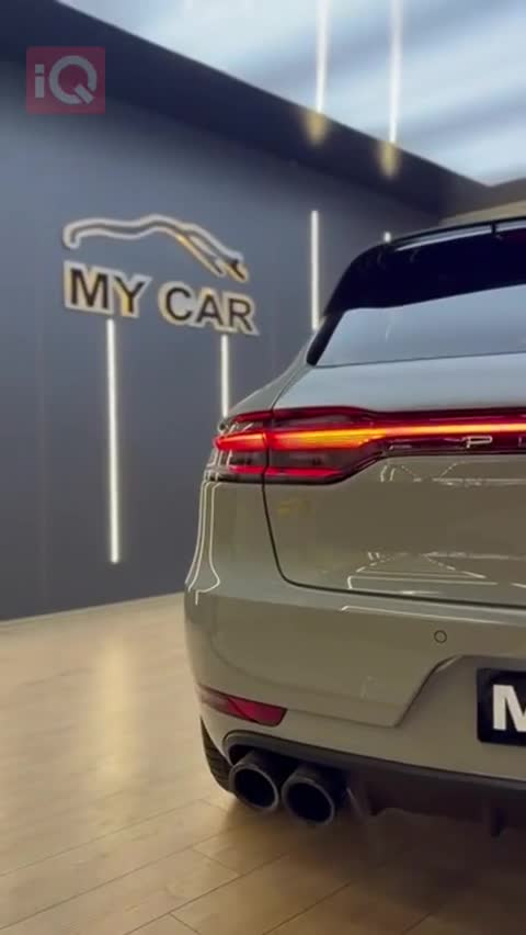 Car Video Thumbnail